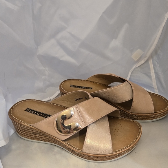 Good Chic Shell Colored Wedge Sandals with Gold Metallic Accent - Picture 3 of 4